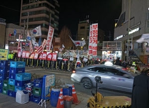 内琥珀さん02